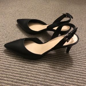 Nine west black kitten heels